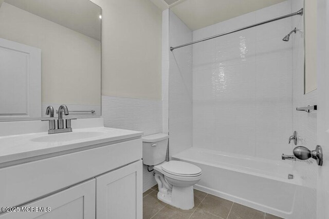 14 Blue River Way, Lakewood, NJ 08701 - bathroom with toilet, tile patterned flooring, vanity, and shower / bath combination