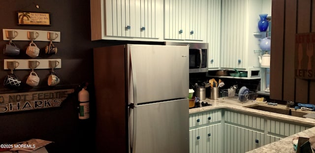 31 Brooks Ct Unit D, Whiting, NJ 08759 - kitchen with stainless steel appliances
