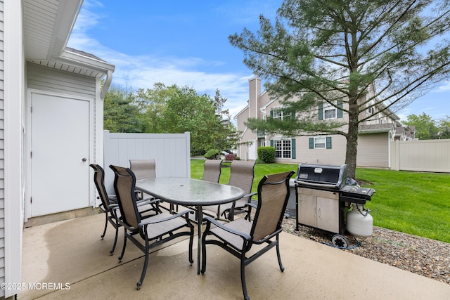 view of patio / terrace with outdoor dining area