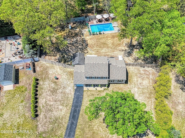 view from above of property featuring a pool area