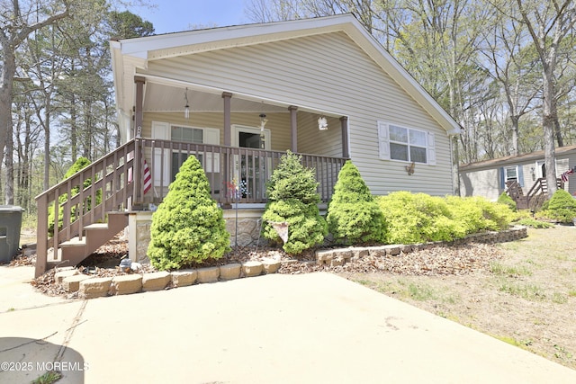 39 Goldenrod Pl, Jackson, NJ 08527 - view of front of property featuring a porch