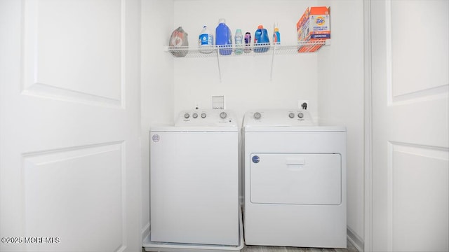1214 Peterson Way, Abescon, NJ 08201 - laundry room featuring independent washer and dryer