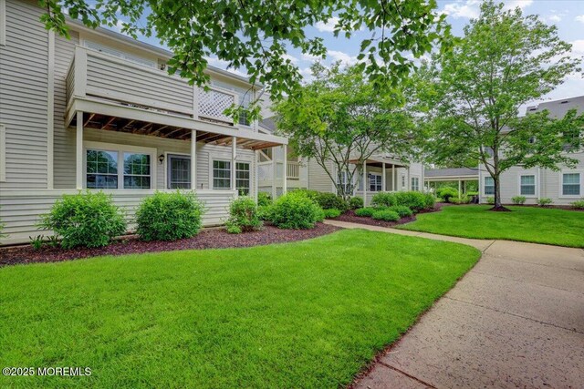 82 Briarwood Ct, Howell, NJ 07731 - view of front of property with a front yard