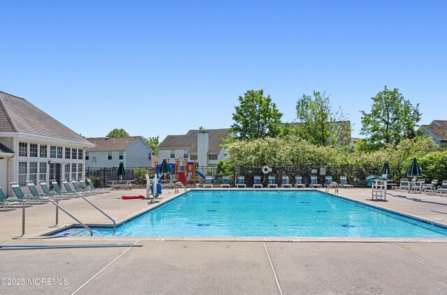 52 Straton Ct Unit 1006, Parlin, NJ 08859 - community pool featuring a patio