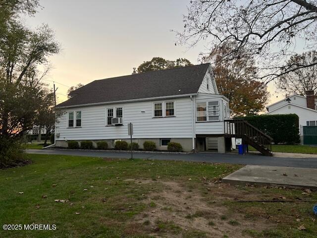 79 Davidson Mill Rd, North Brunswick, NJ 08902 - back of property featuring a lawn
