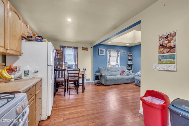 28 Lockwood Ave, Freehold, NJ 07728 - photo 7