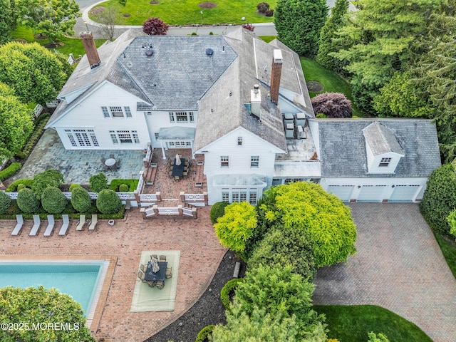 aerial view of property and surrounding area