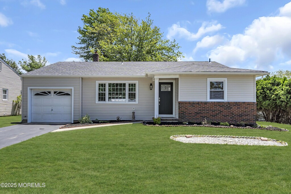28 Oakfield Rd, Toms River, NJ 08757 - photo 1