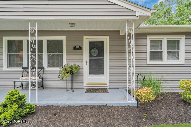 726 Hardean Rd, Brick, NJ 08724 - entrance to property with a porch