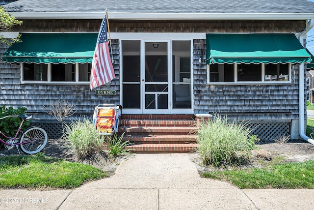 400 W Lake Ave, Bay Head, NJ 08742 - entrance to property featuring a shingled roof