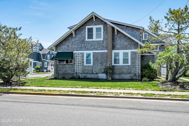 400 W Lake Ave, Bay Head, NJ 08742 - view of side of property with a yard