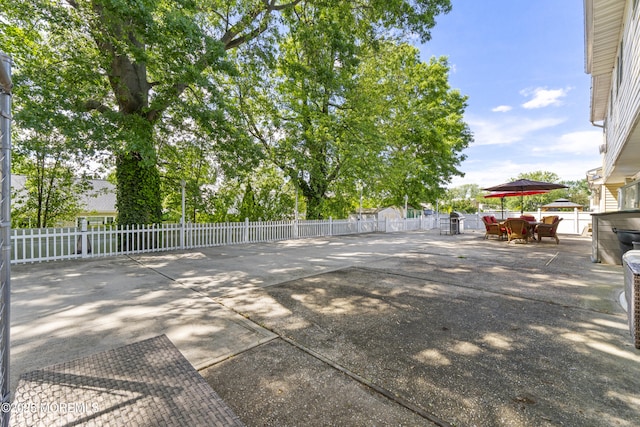 15 Creighton Cir, Old Bridge, NJ 08857 - view of patio with outdoor dining space