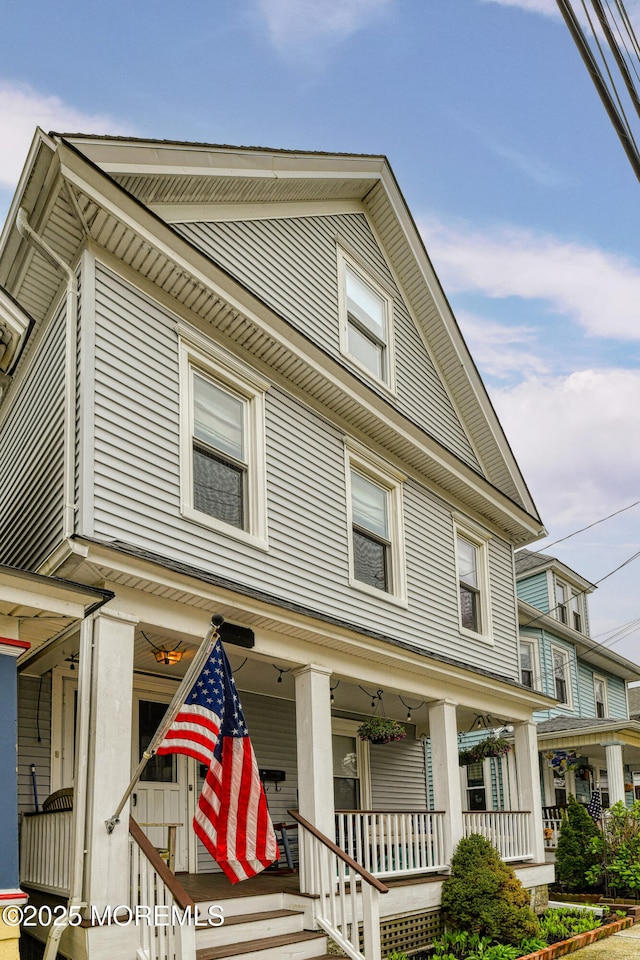 view of front of home with a porch