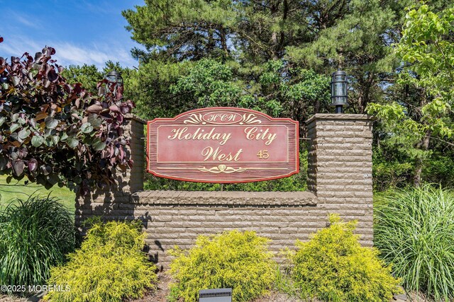 14 Winterton Dr, Toms River, NJ 08757 - view of community / neighborhood sign