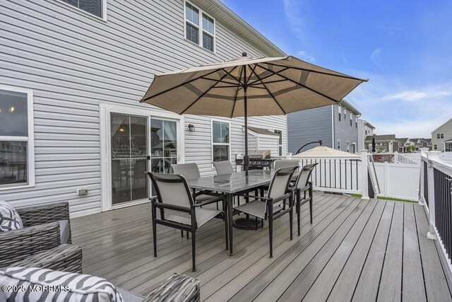 83 Weston Dr, Woolwich, NJ 08085 - deck with outdoor dining space