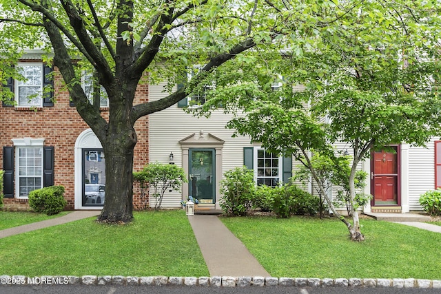 21 Steeple Chase Ct, Tinton Falls, NJ 07724 - view of front of property with a front yard and brick siding