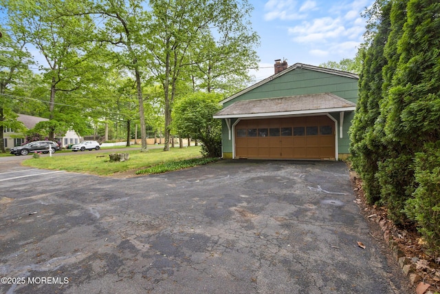 19 Kenyon Dr, Plumsted, NJ 08533 - garage featuring driveway