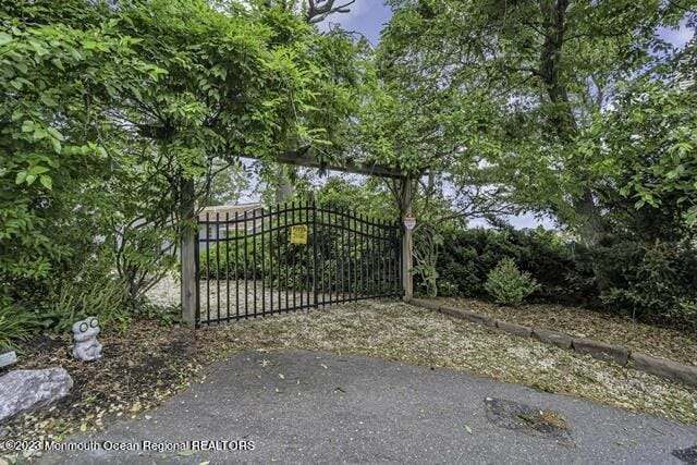94 Beach Ct, Brick, NJ 08723