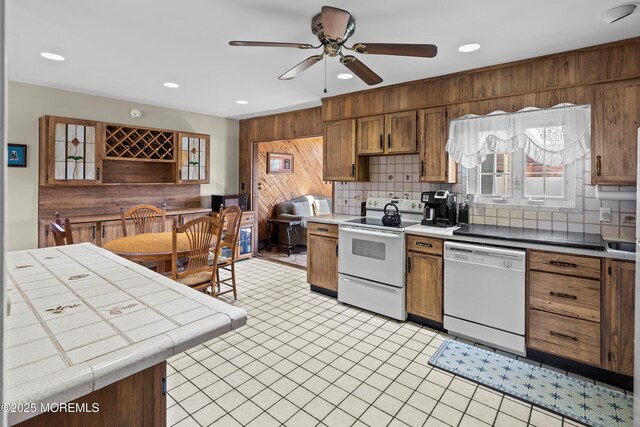17 Lakeland Dr, Port Monmouth, NJ 07758 - photo 9