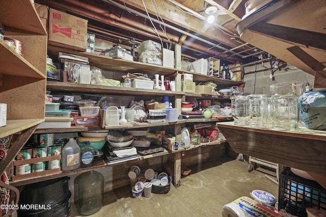 624 Lloyd Rd, Aberdeen, NJ 07747 - view of storage