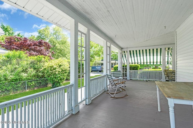 208 Ludlow Ave, Spring Lake, NJ 07762 - sunroom / solarium featuring vaulted ceiling and healthy amount of natural light