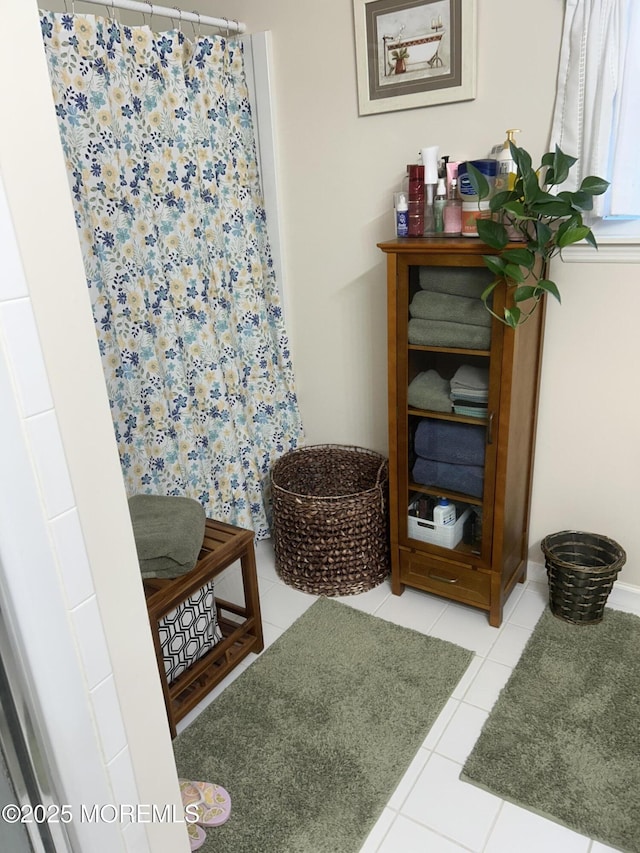 516 Montgomery Ave, Toms River, NJ 08757 - living area with tile patterned floors