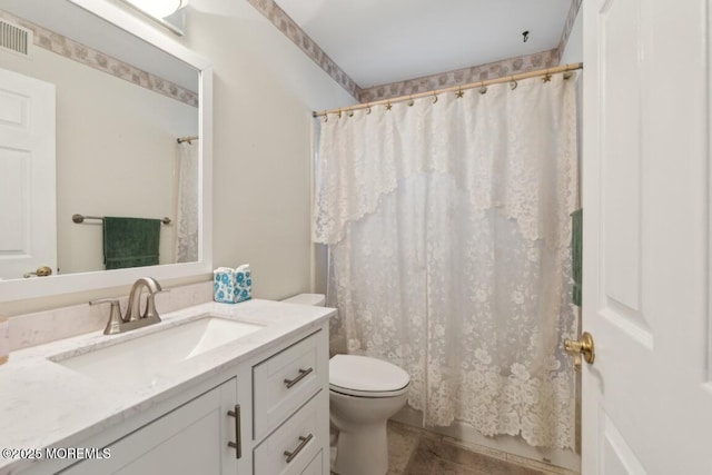 1524 Quince Pl, Toms River, NJ 08755 - bathroom with vanity, toilet, and curtained shower