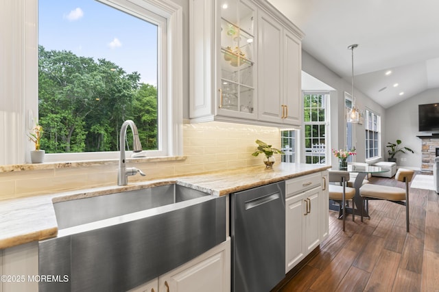 16 Wildflower Ct, Manalapan, NJ 07726 - kitchen with dishwasher, a sink, dark wood-type flooring, glass insert cabinets, and vaulted ceiling