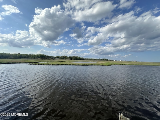 230 N Bay Dr, Bayville, NJ 08721