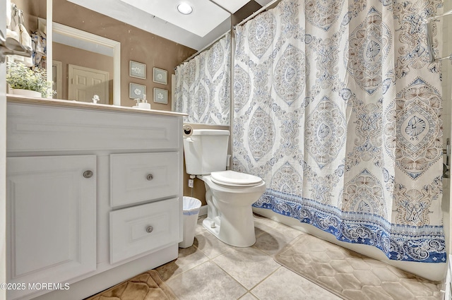 43 Woodledge Ct, Rockaway Twp, NJ 07866 - full bathroom with tile patterned floors, vanity, toilet, curtained shower, and recessed lighting