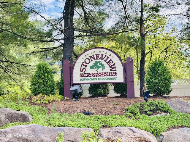 43 Woodledge Ct, Rockaway Twp, NJ 07866 - view of community sign