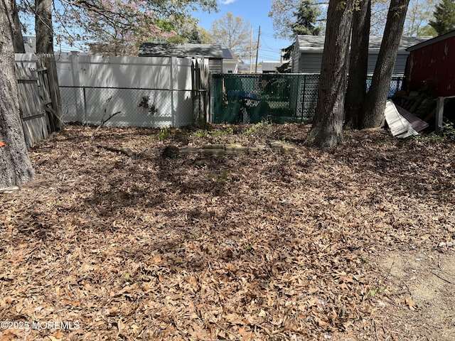 614 Beach Blvd, Forked River, NJ 08731 - view of fenced backyard