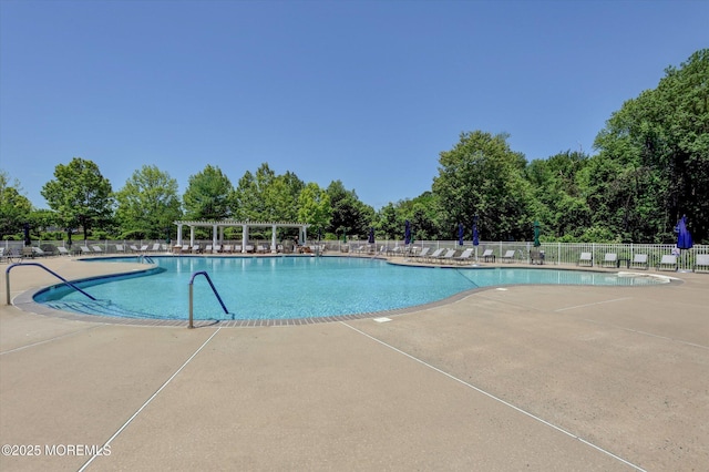 7 Jester Ct, Monroe, NJ 08831 - community pool with a patio area