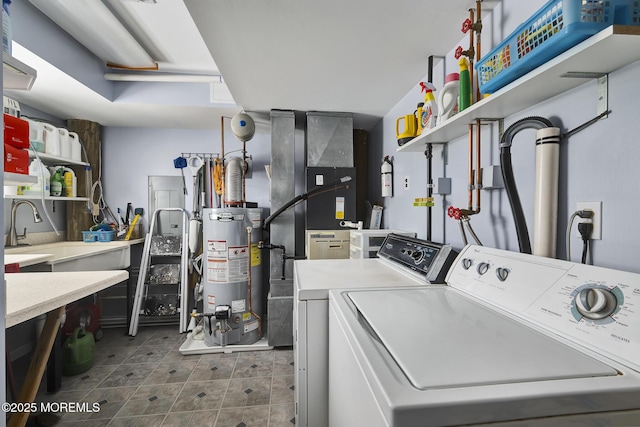 1498 Paul Blvd, Manahawkin, NJ 08050 - laundry area featuring washing machine and dryer, gas water heater, and heating unit