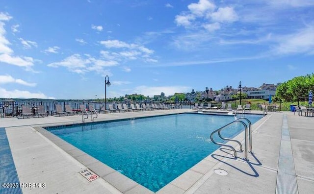28 Riverside Ave Unit 9G, Red Bank, NJ 07701 - community pool with a patio