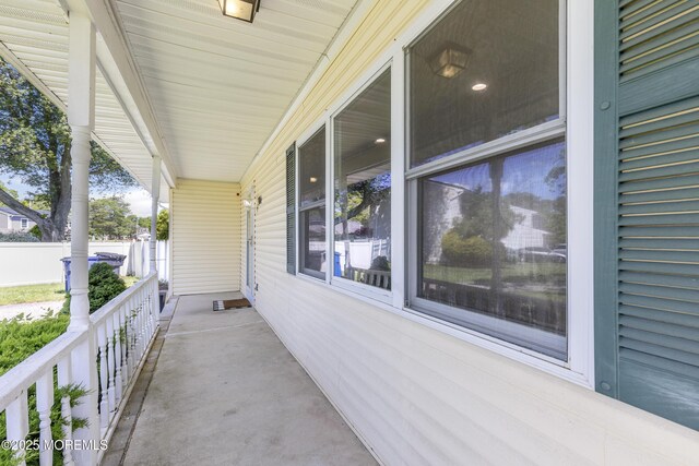 304 Pennington Ct, Toms River, NJ 08753 - photo 5