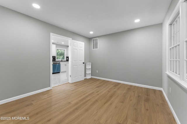103 Idlebrook Ln, Aberdeen, NJ 07747 - photo 22