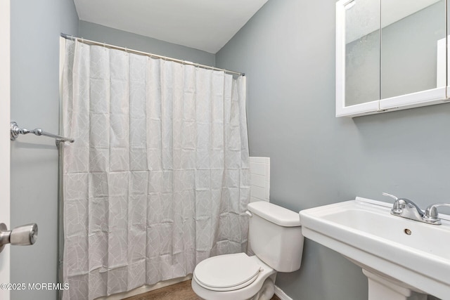 7 Beechwood Ave, Keansburg, NJ 07734 - full bathroom featuring toilet and a sink