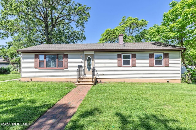 7 Beechwood Ave, Keansburg, NJ 07734 - single story home with a front lawn, a chimney, and entry steps