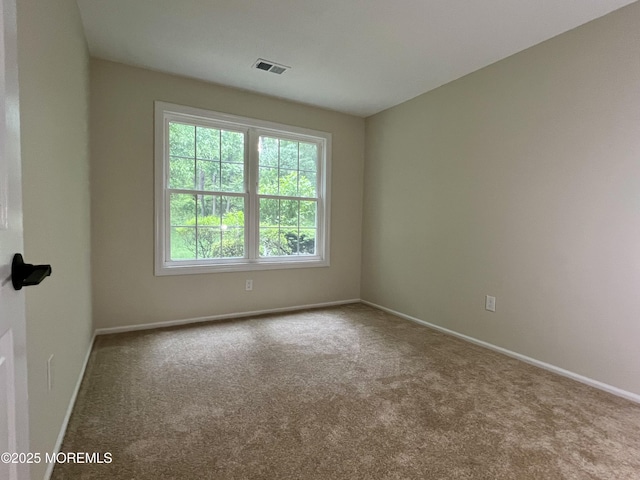 5 Lincoln Ct, Tinton Falls, NJ 07712 - unfurnished room with carpet floors and baseboards