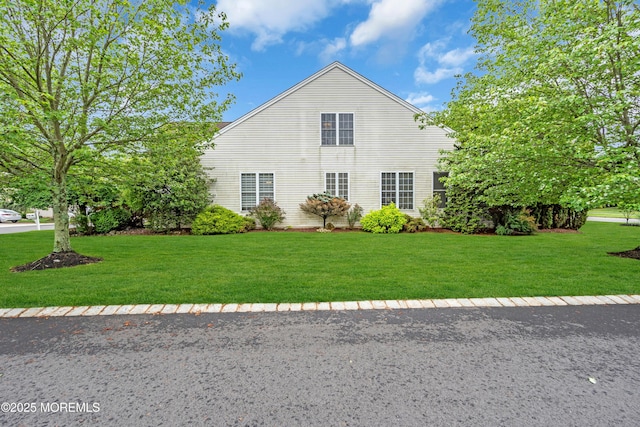 34 Shoal Rd, Jackson, NJ 08527 - view of side of home featuring a lawn