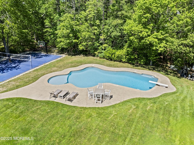 274 Beachview Ave, Manahawkin, NJ 08050 - swimming pool featuring a yard, a diving board, and a patio