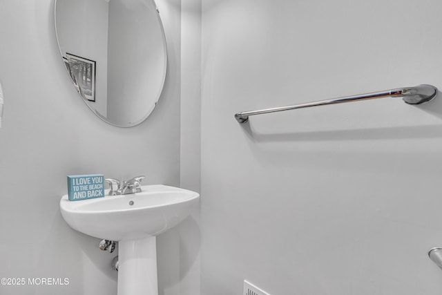 707 Cedar Point Ct, Toms River, NJ 08753 - bathroom featuring a sink