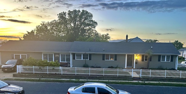 45 Terrace Pl, Keansburg, NJ 07734 - ranch-style home featuring a fenced front yard