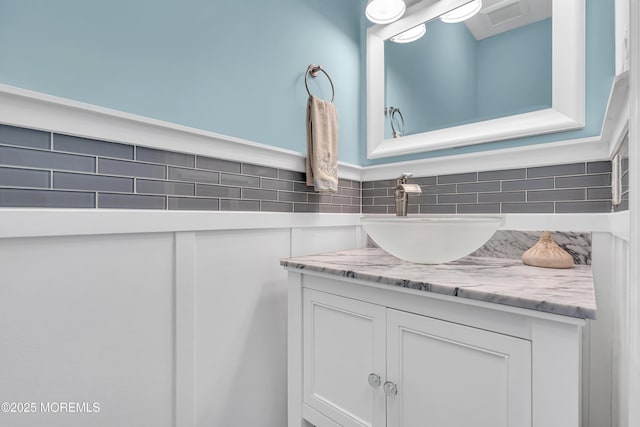 24 Woodview Ln, Cape May Court House, NJ 08210 - bathroom featuring vanity and backsplash