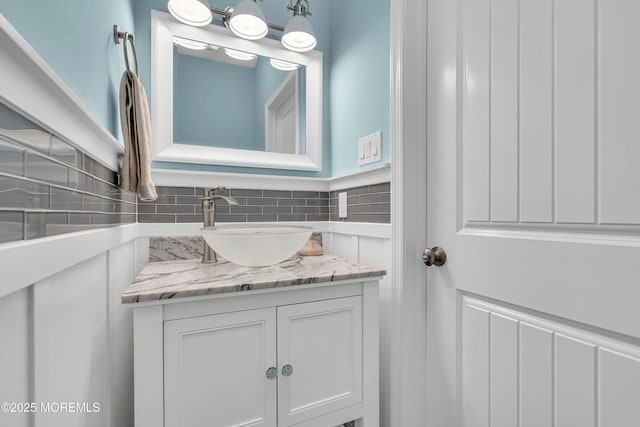 24 Woodview Ln, Cape May Court House, NJ 08210 - bathroom featuring vanity and backsplash