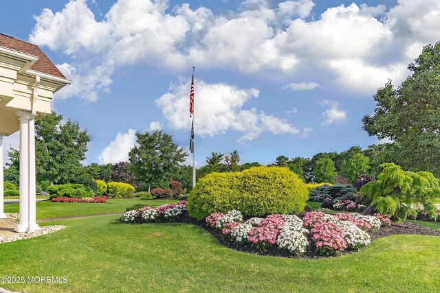 83 Brigantine Blvd, Waretown, NJ 08758 - view of grassy yard