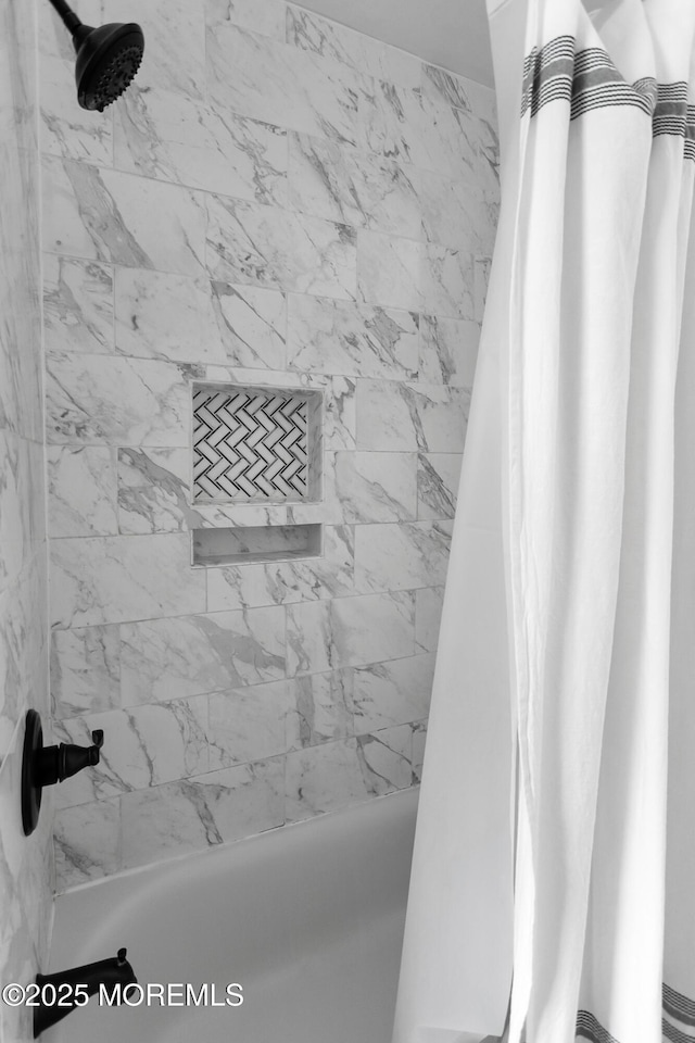 469 E Rd, Belford, NJ 07718 - bathroom view of shower / tub combo