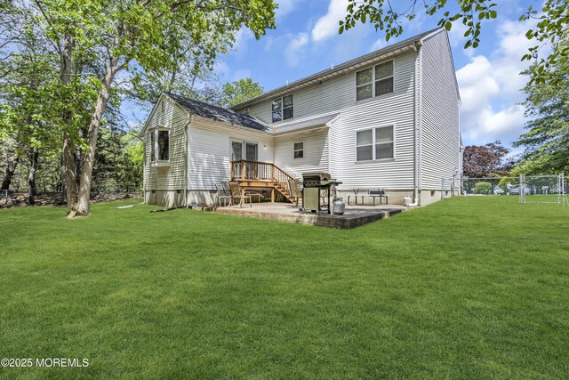 1 Overlook Ct, Manchester, NJ 08759 - back of house with a patio