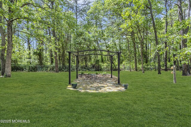 1 Overlook Ct, Manchester, NJ 08759 - view of yard featuring a patio